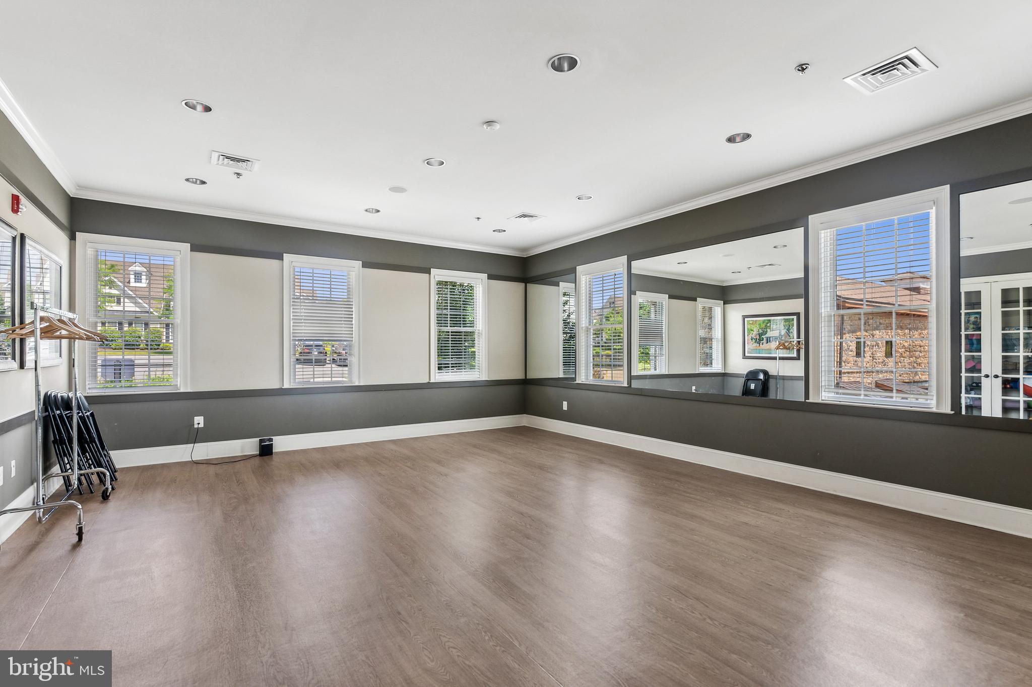 LISETER - Residential