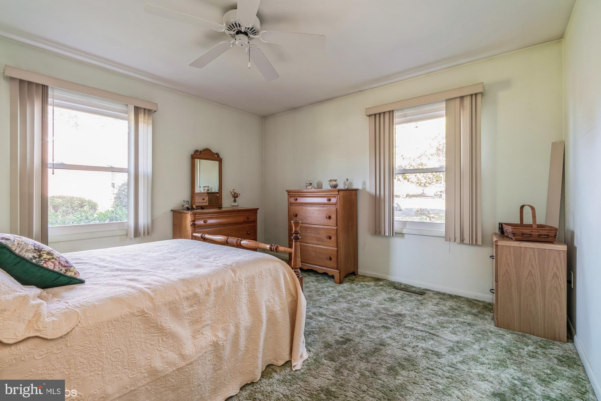 SOUTH CLIFTON - Residential