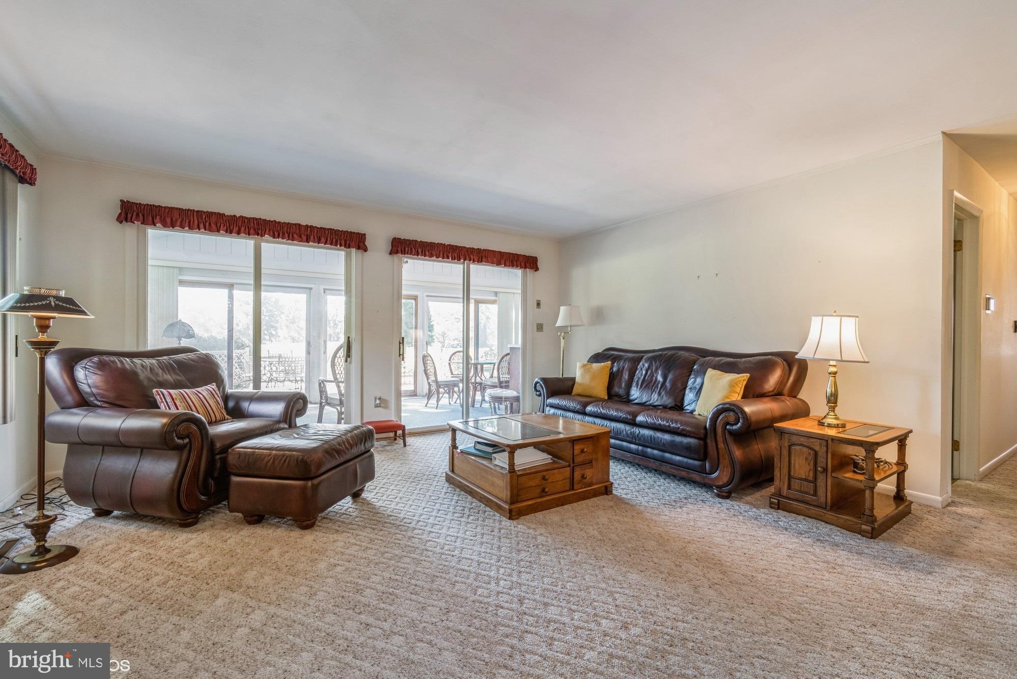 SOUTH CLIFTON - Residential