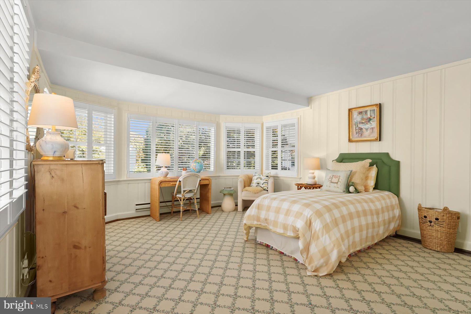 SPRING VALLEY - Residential