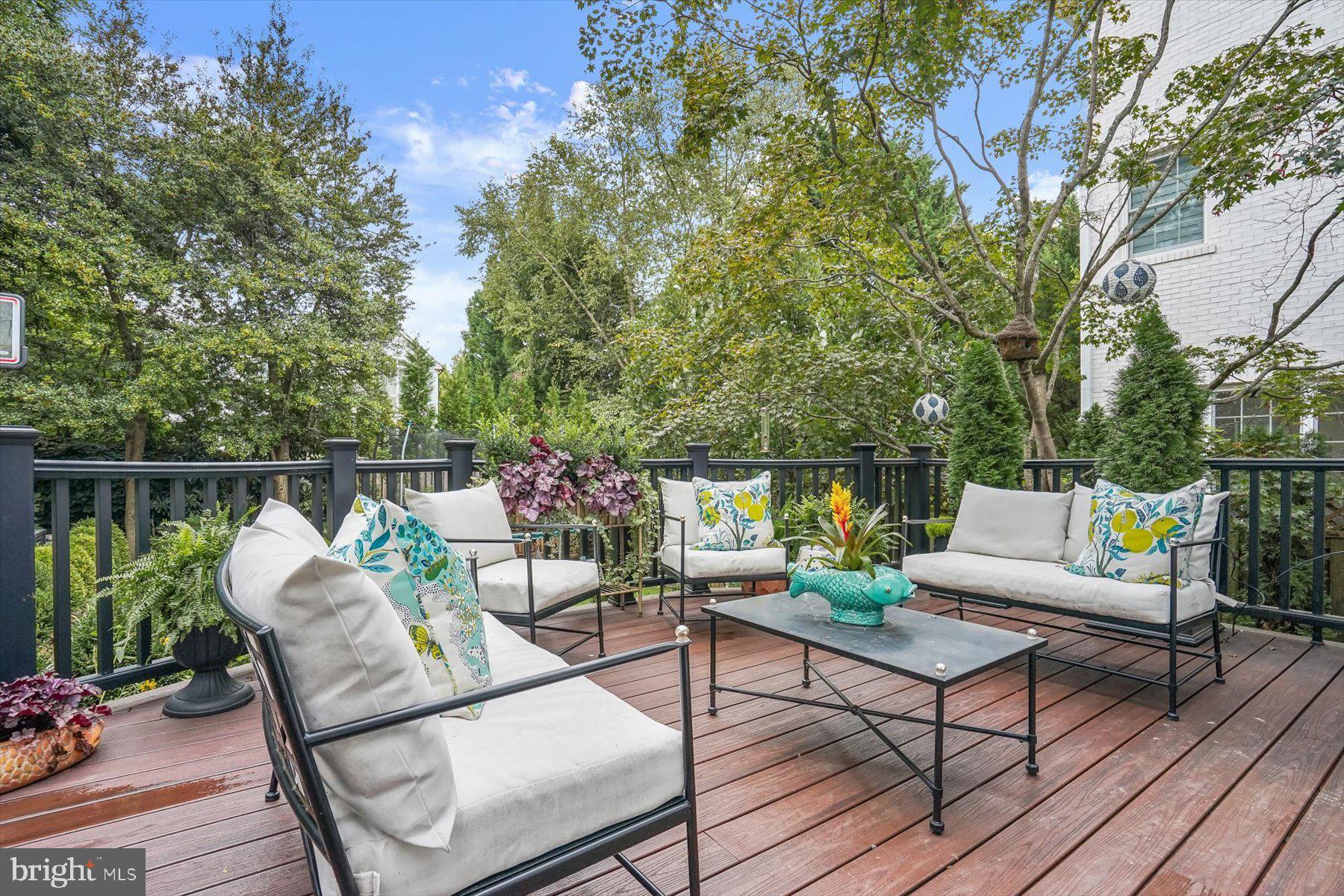 SPRING VALLEY - Residential