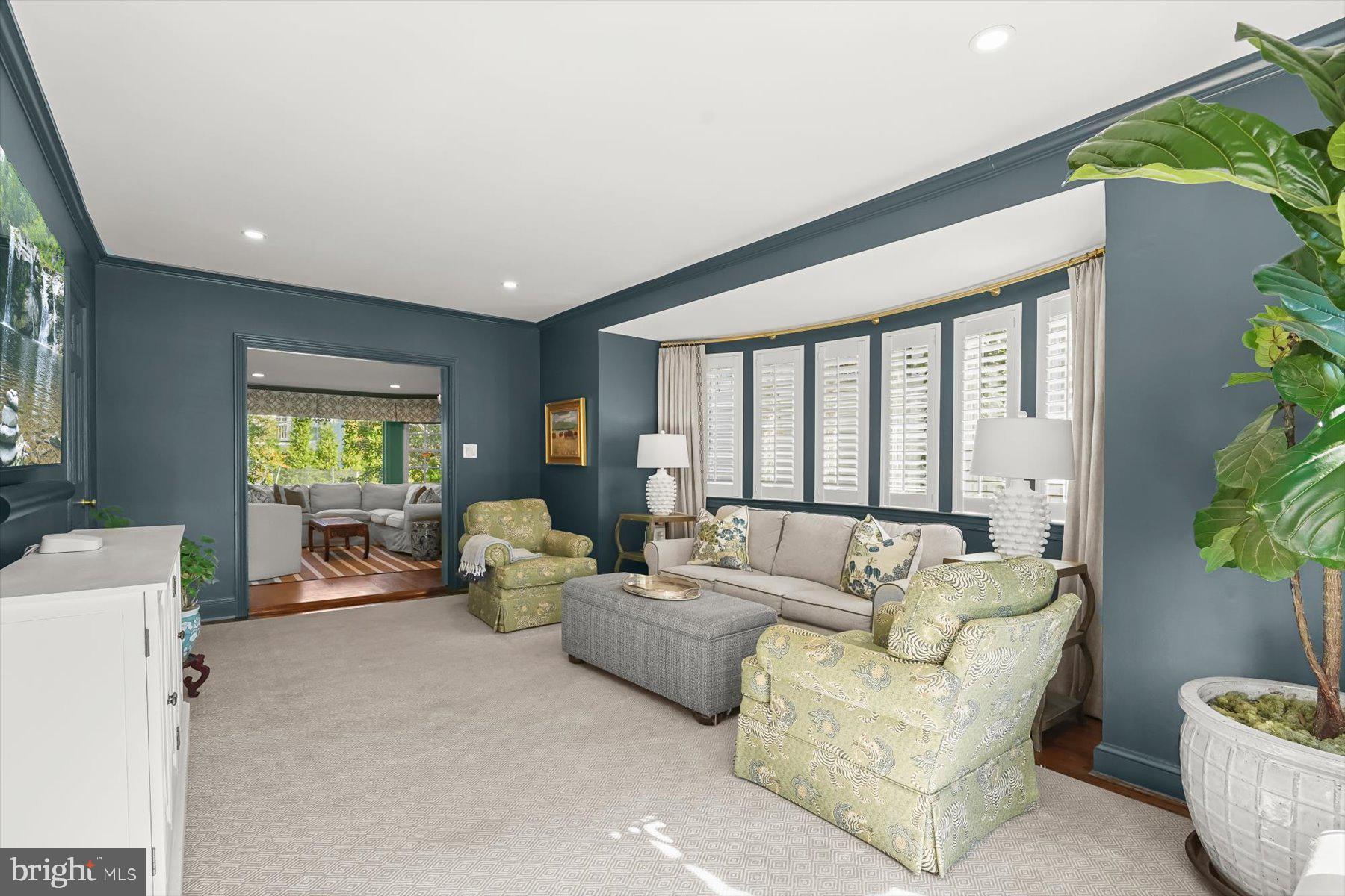 SPRING VALLEY - Residential