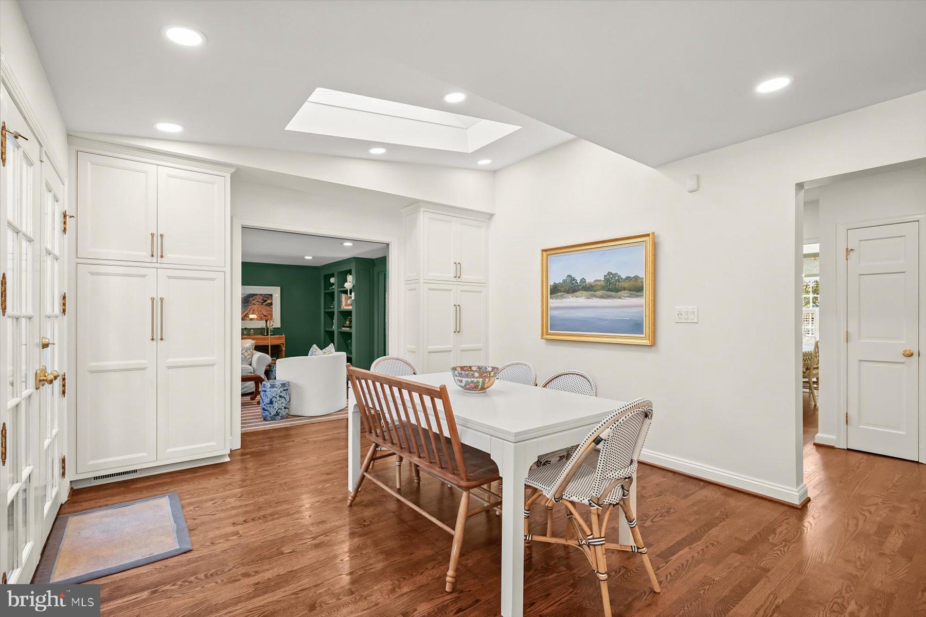 SPRING VALLEY - Residential