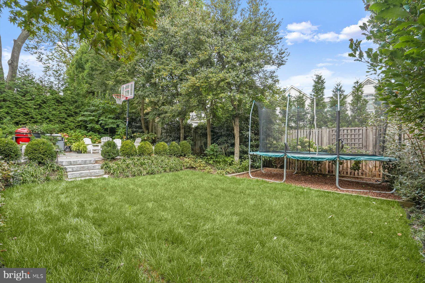 SPRING VALLEY - Residential