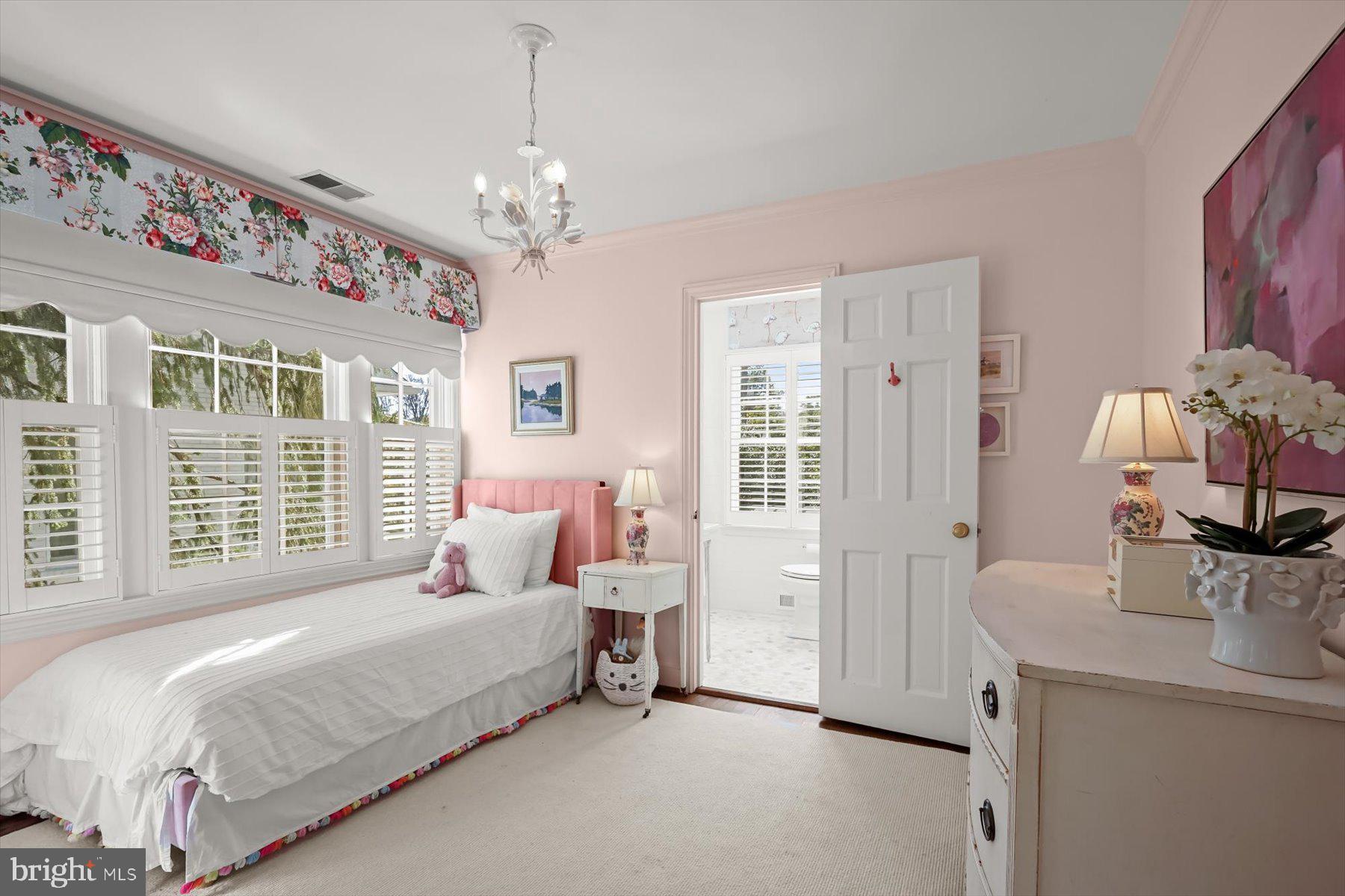 SPRING VALLEY - Residential