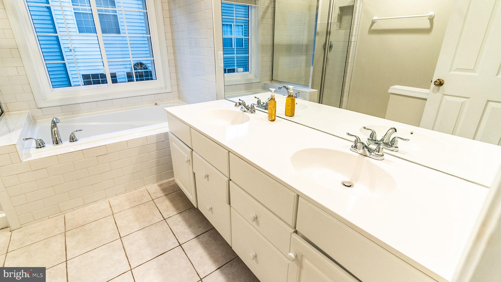 QUANTRELL MEWS - Residential Lease