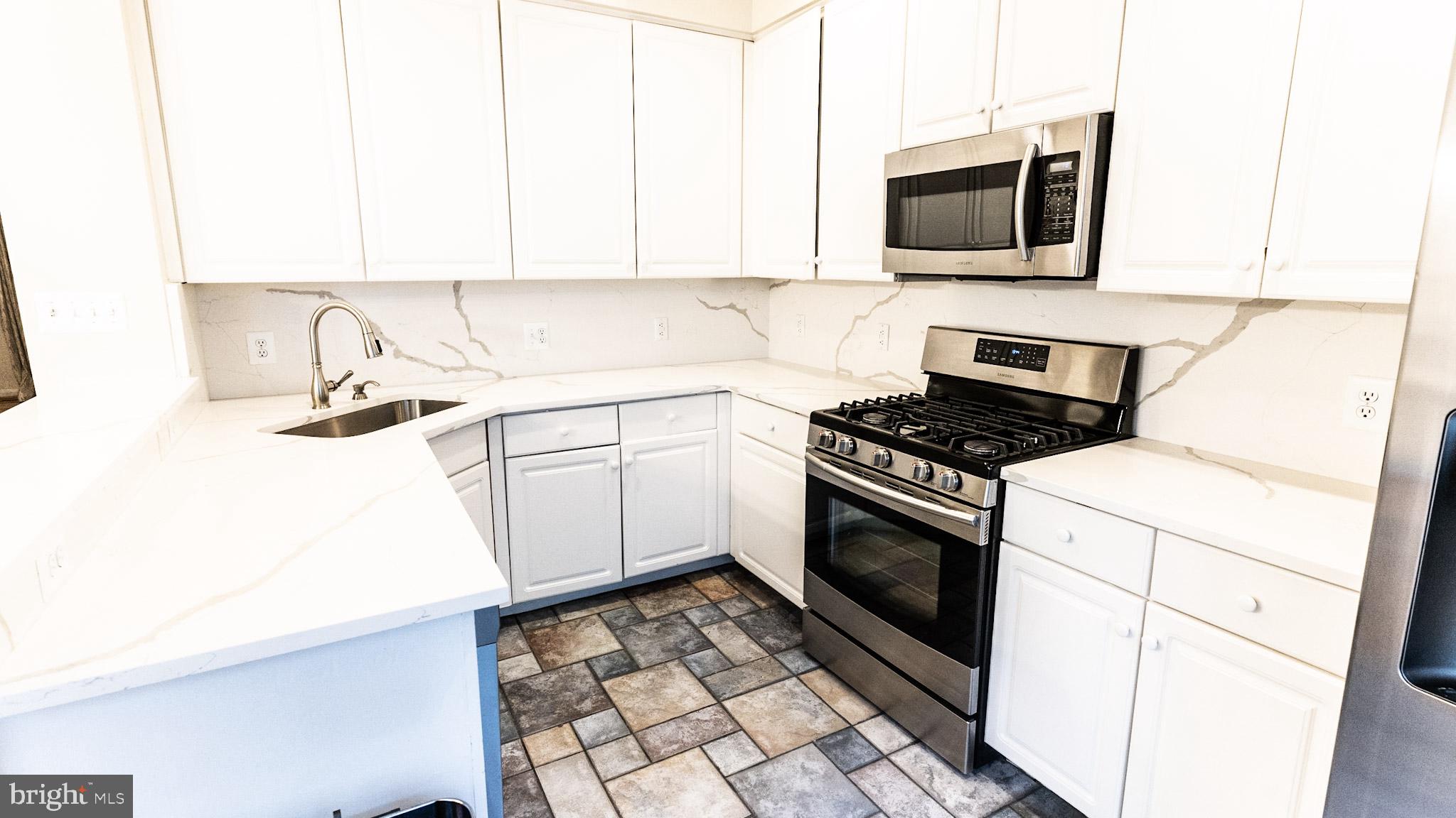 QUANTRELL MEWS - Residential Lease