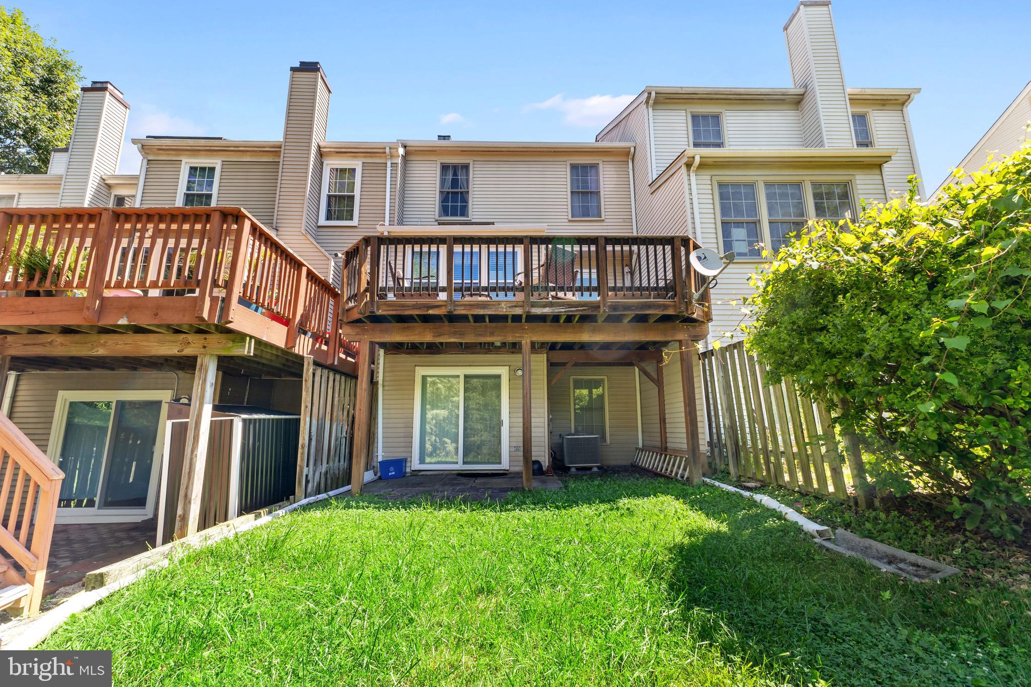 GUNNERS LAKE VILLAGE - Residential