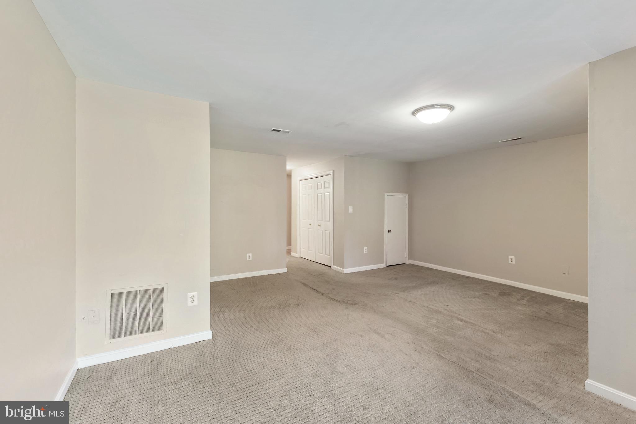 GUNNERS LAKE VILLAGE - Residential