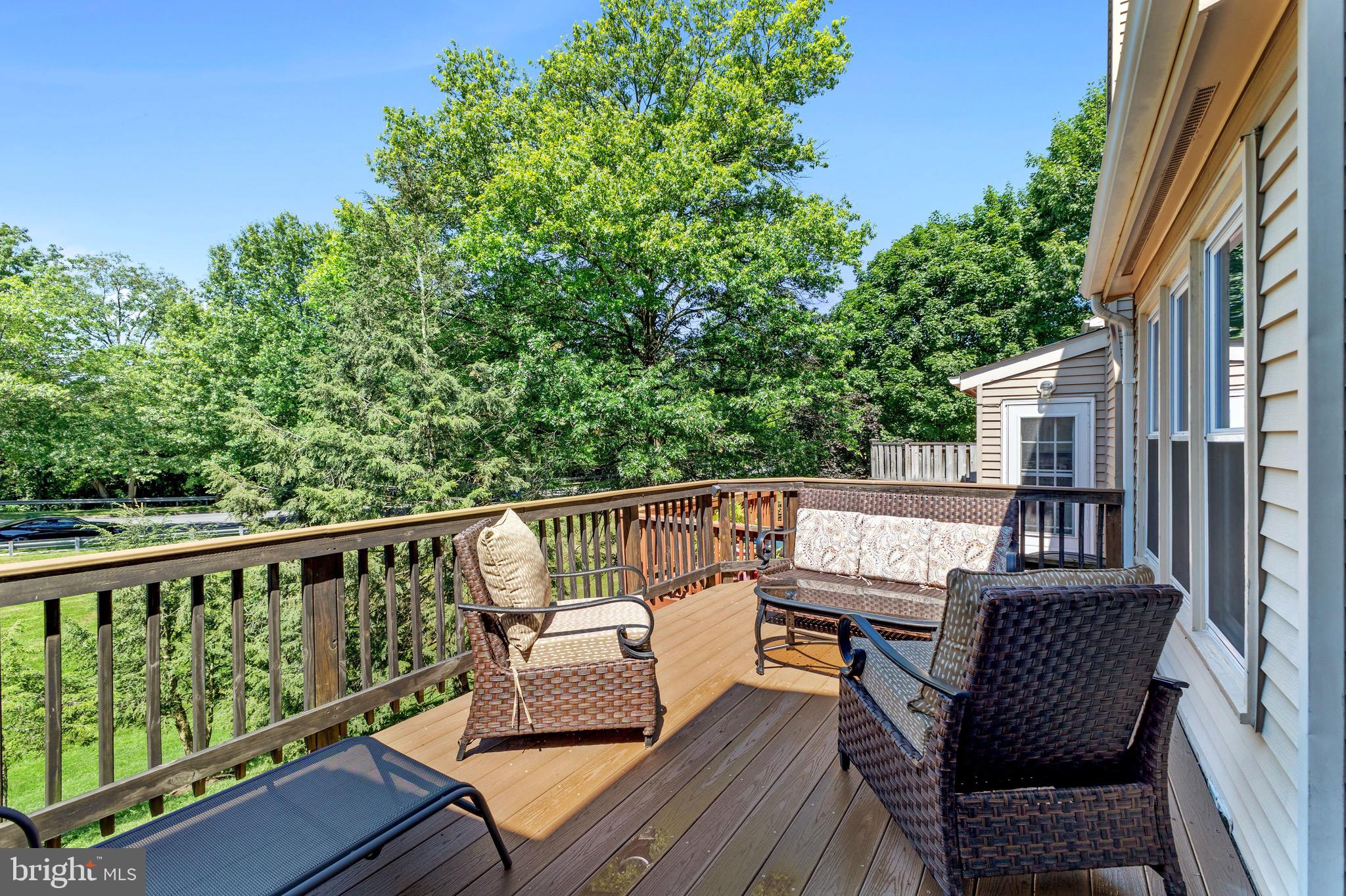 GUNNERS LAKE VILLAGE - Residential