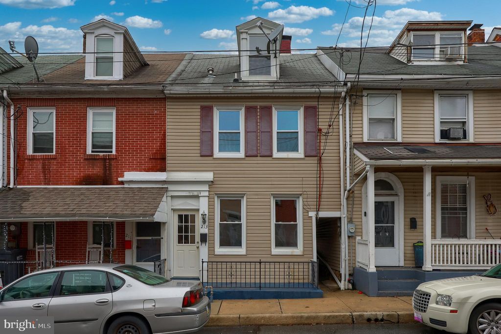 Photo of 213 Perry Street, Columbia, PA 17512 (MLS # PALA2045130)