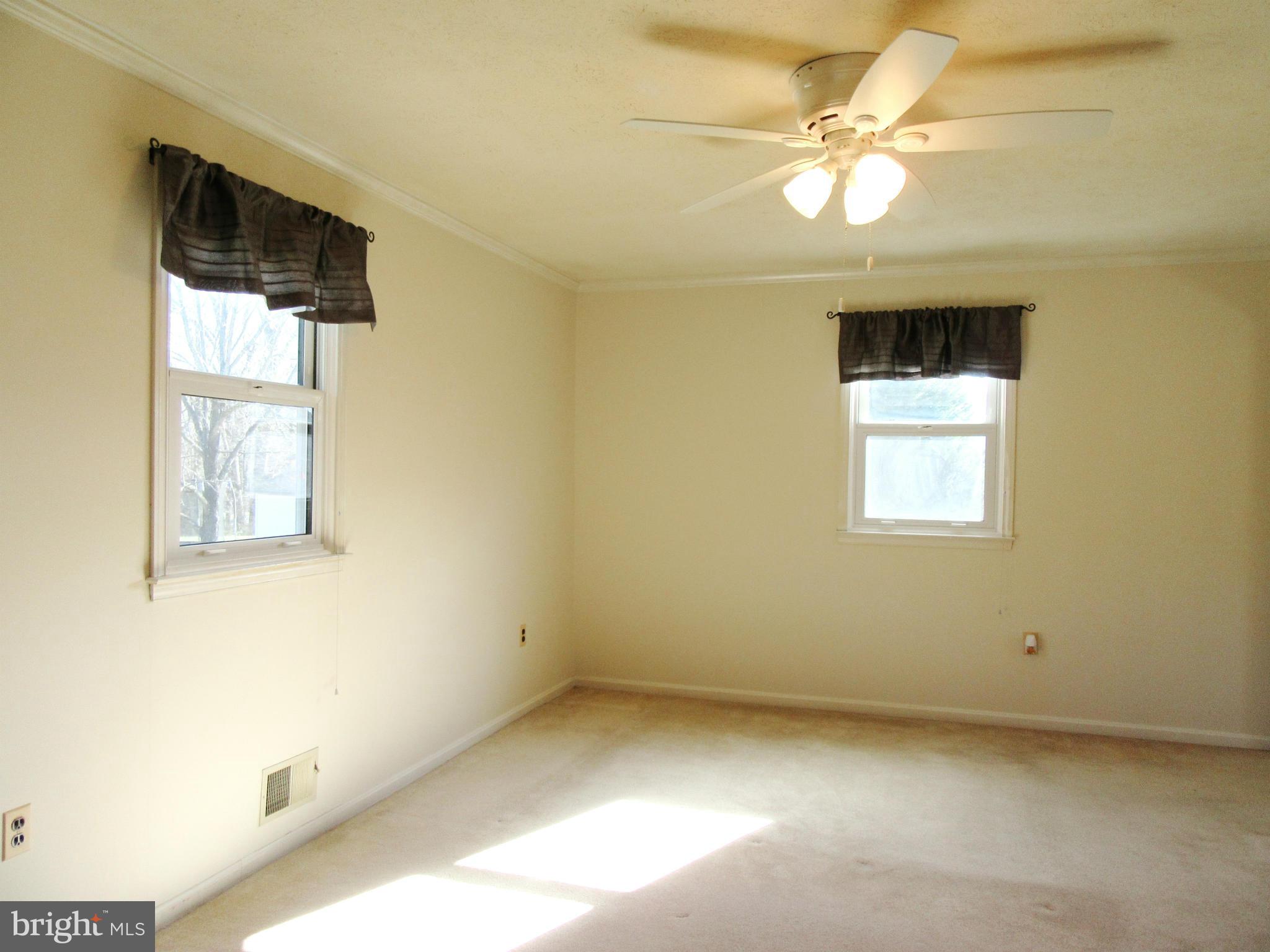 AVON CREST - Residential