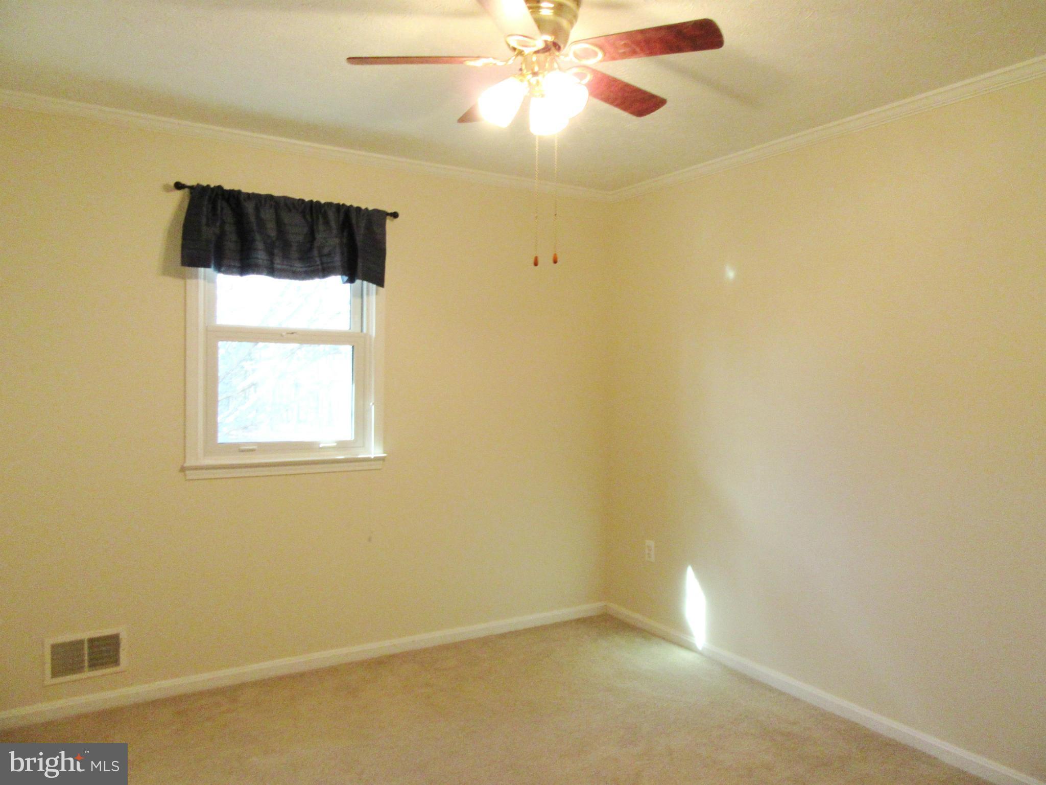 AVON CREST - Residential