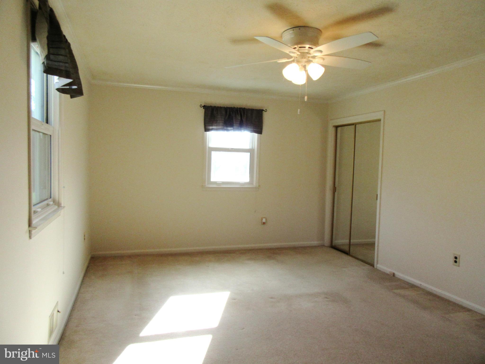 AVON CREST - Residential