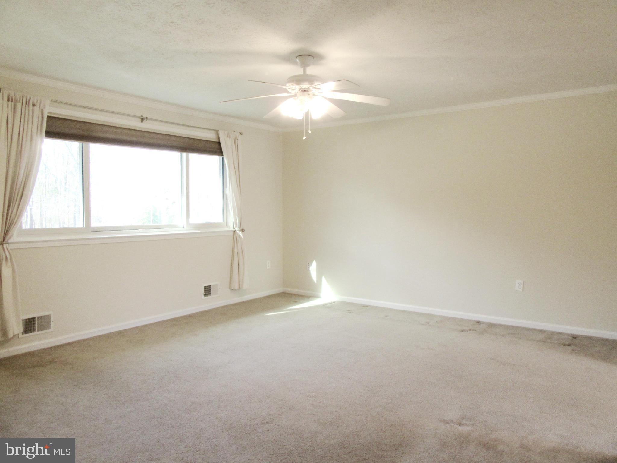 AVON CREST - Residential