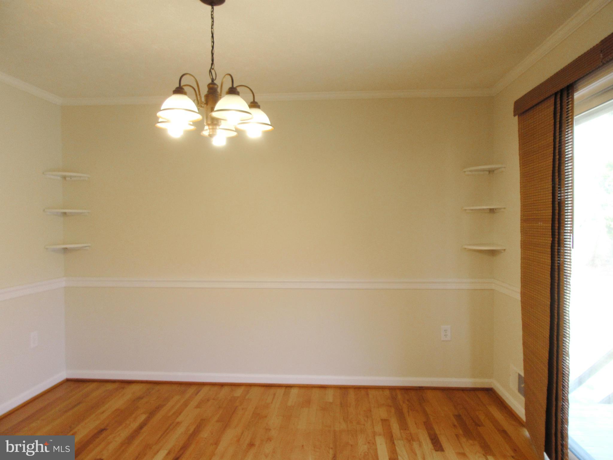 AVON CREST - Residential