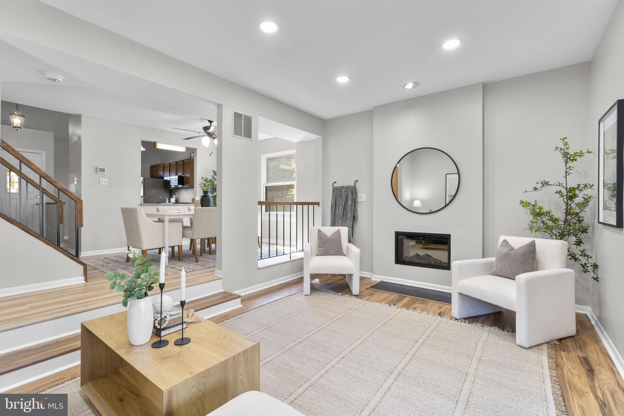 6322 EARLY GLOW COURT