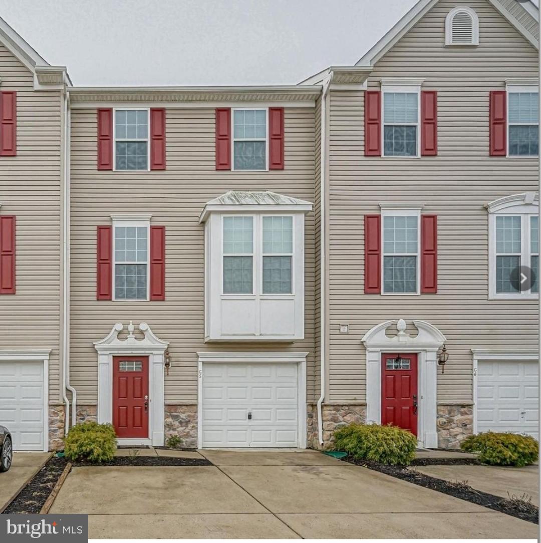 2102 E OAK ROAD G5