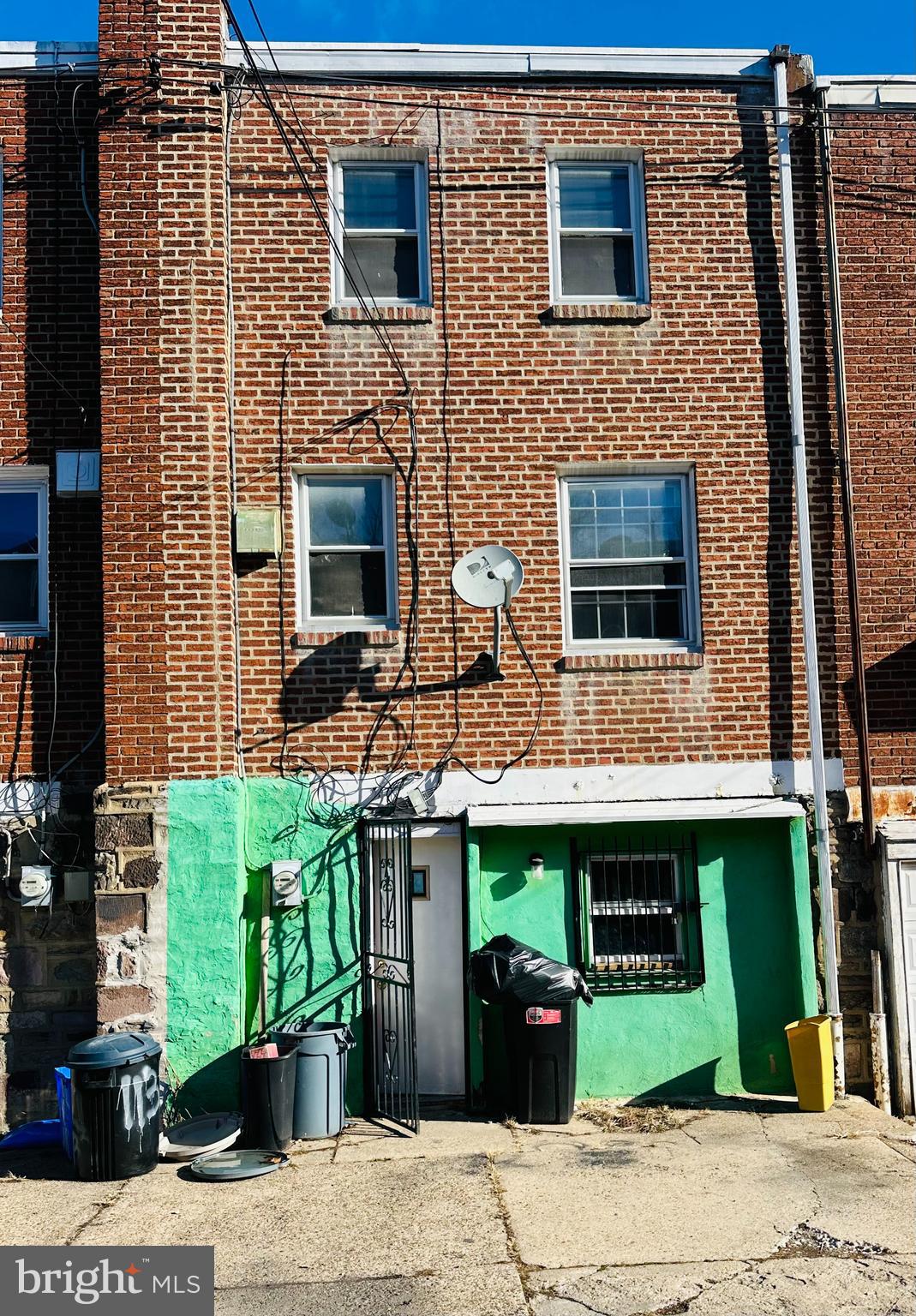 OXFORD CIRCLE - Residential