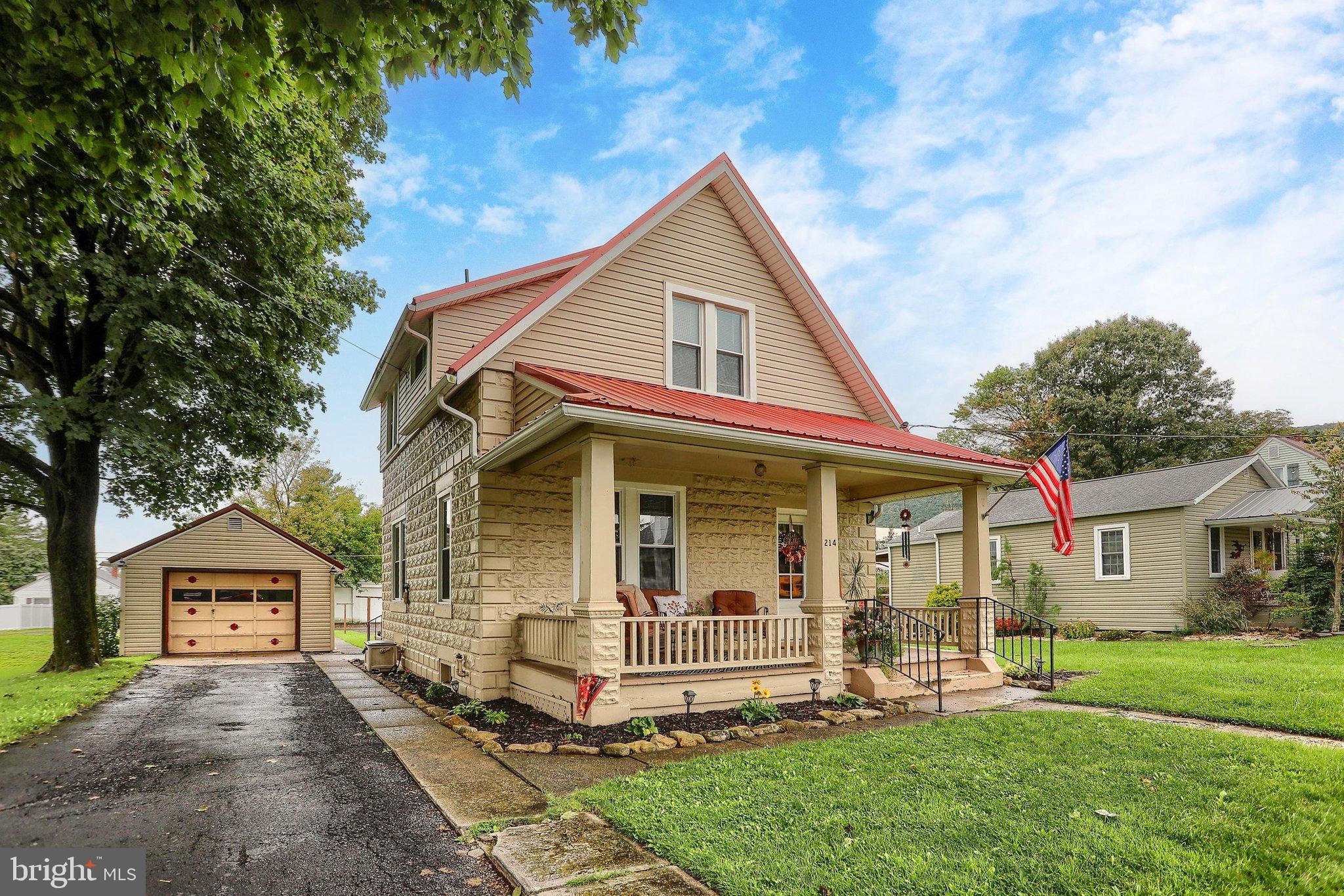 214 CLOVER AVENUE