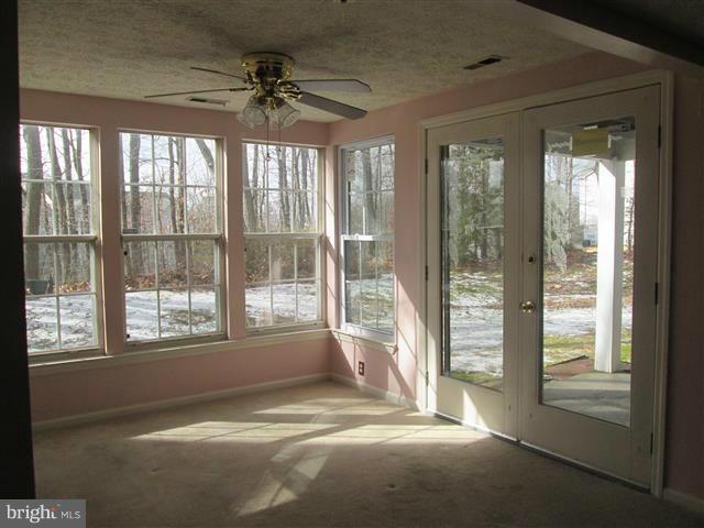 WOODBRIDGE CENTER - Residential