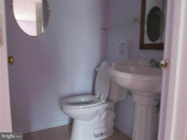 WOODBRIDGE CENTER - Residential