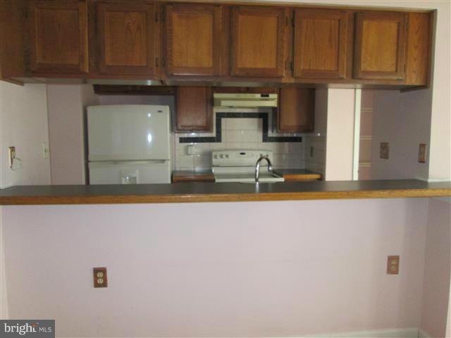 WOODBRIDGE CENTER - Residential