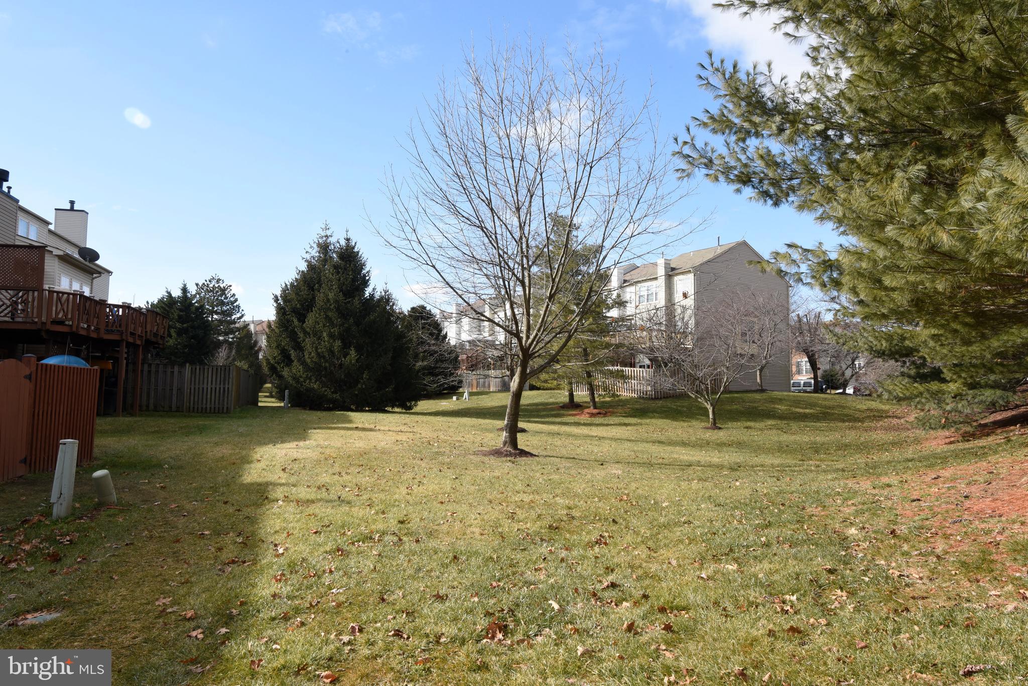 ASHBURN FARM - Residential