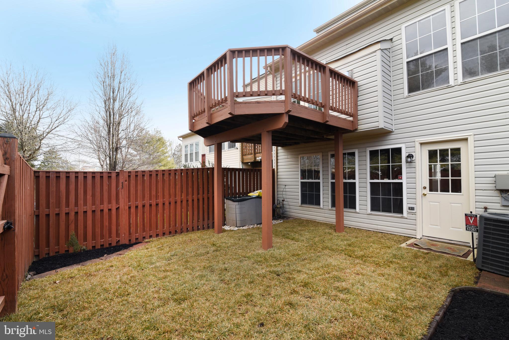 ASHBURN FARM - Residential