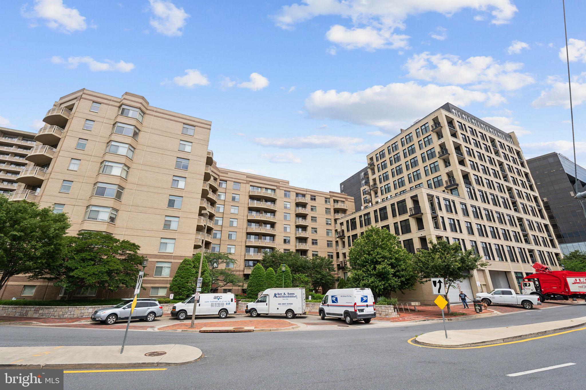 DOWNTOWN BETHESDA - Residential