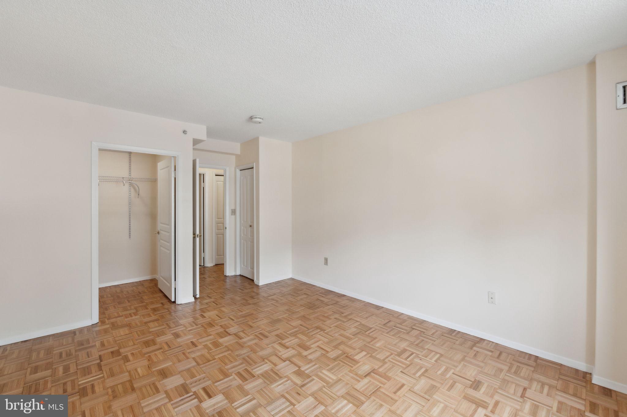 DOWNTOWN BETHESDA - Residential