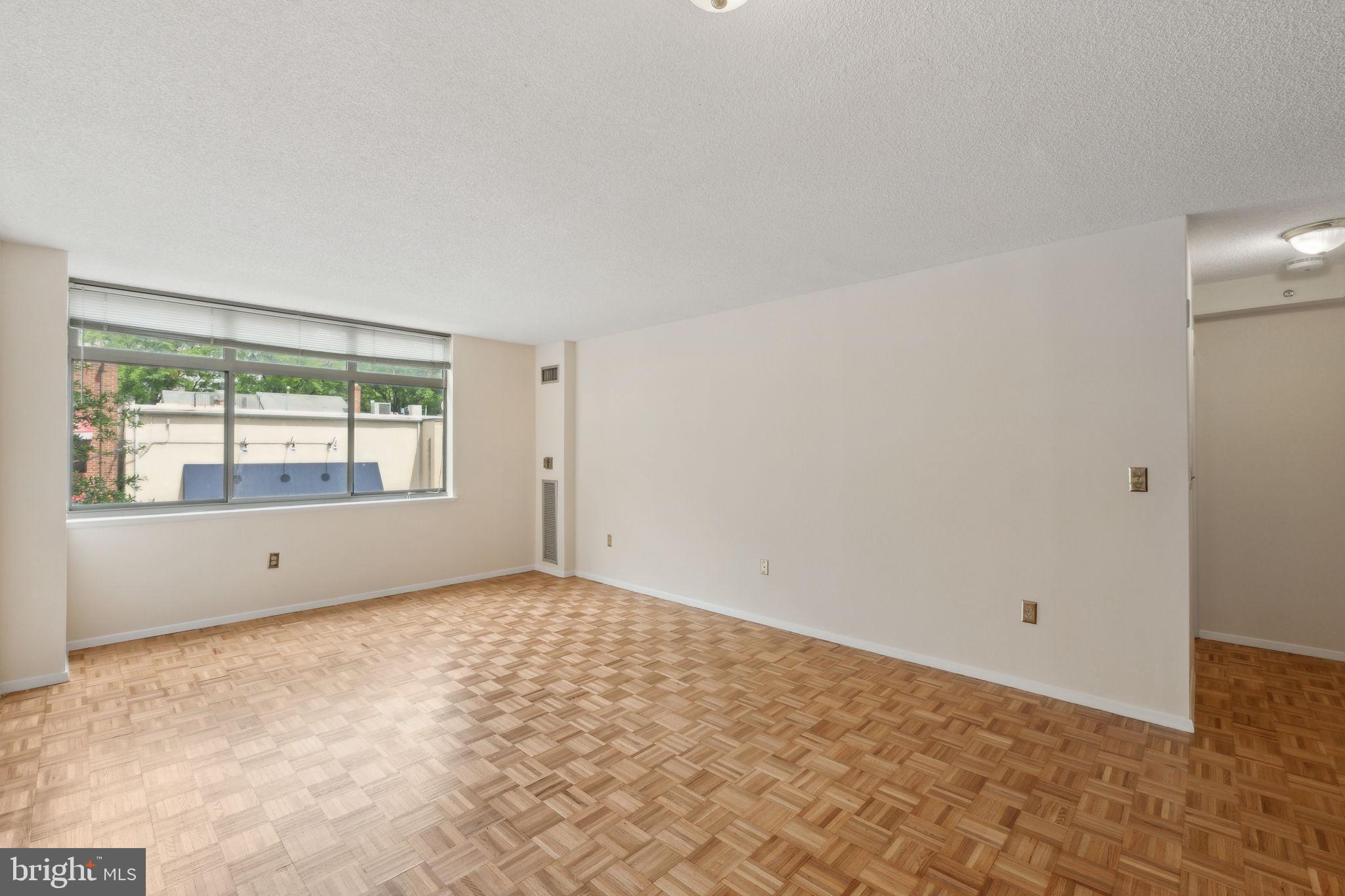 DOWNTOWN BETHESDA - Residential