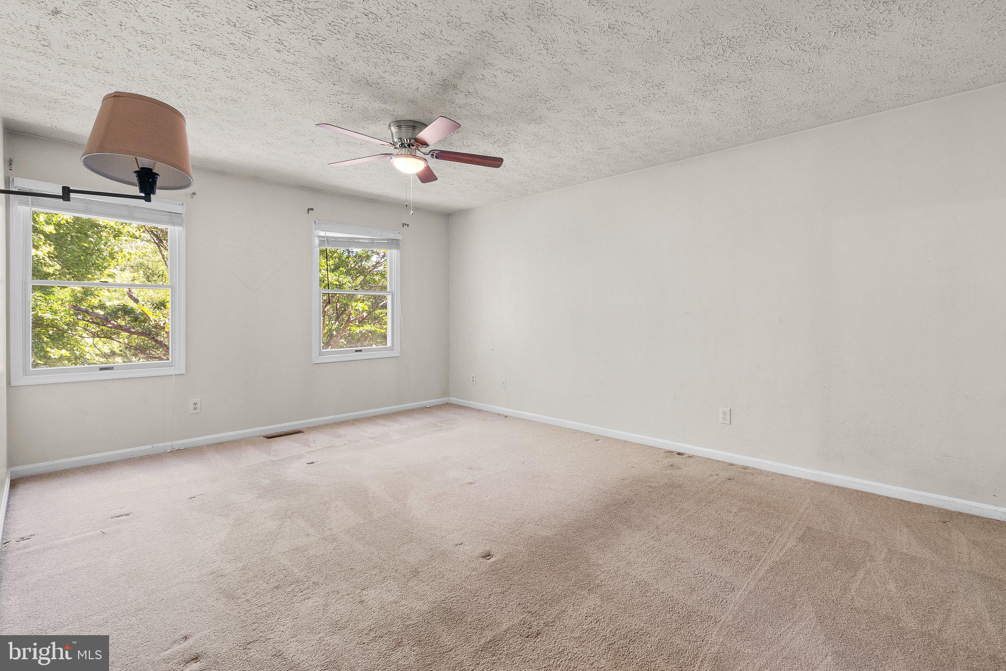 BAY COUNTRY - Residential