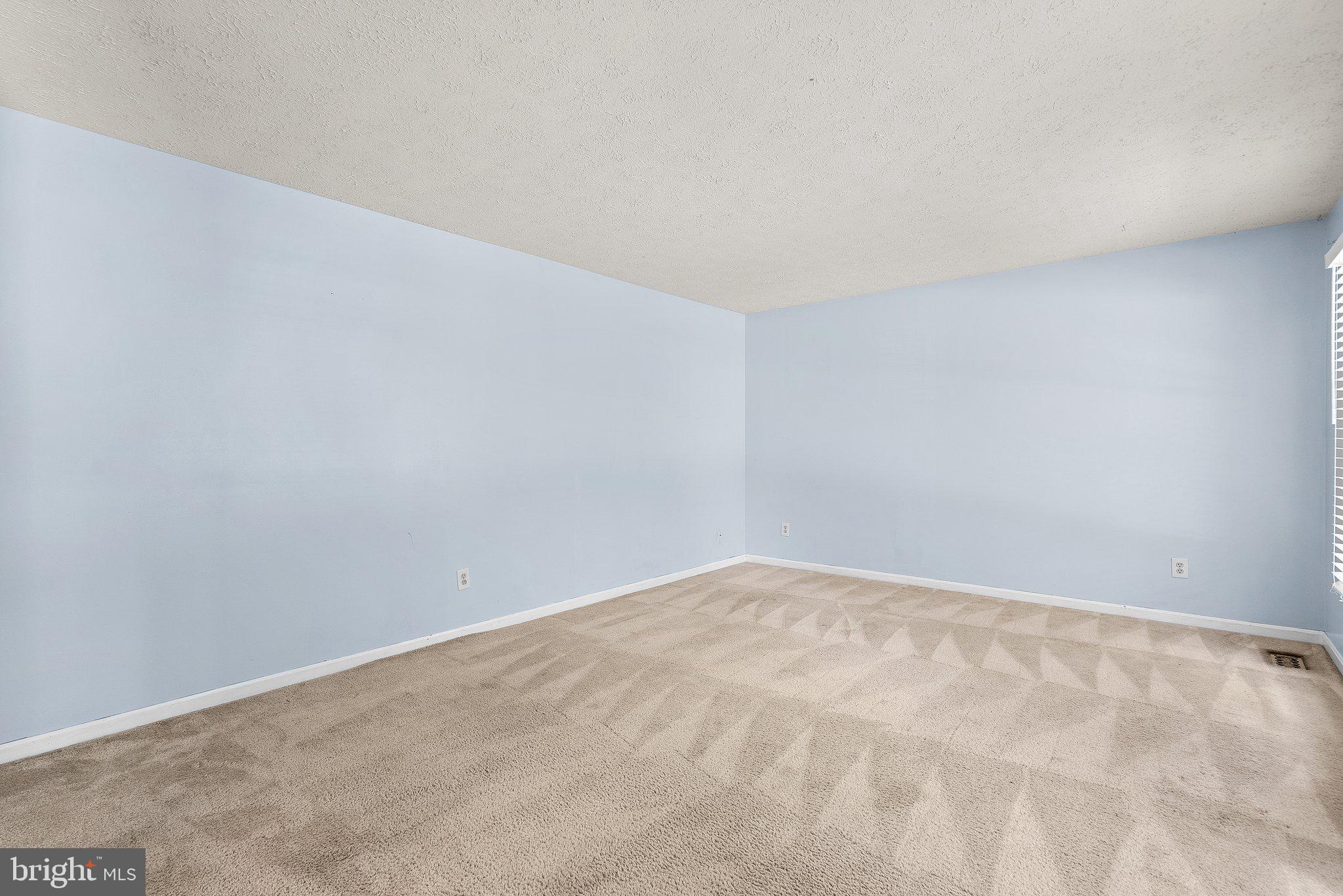 BAY COUNTRY - Residential