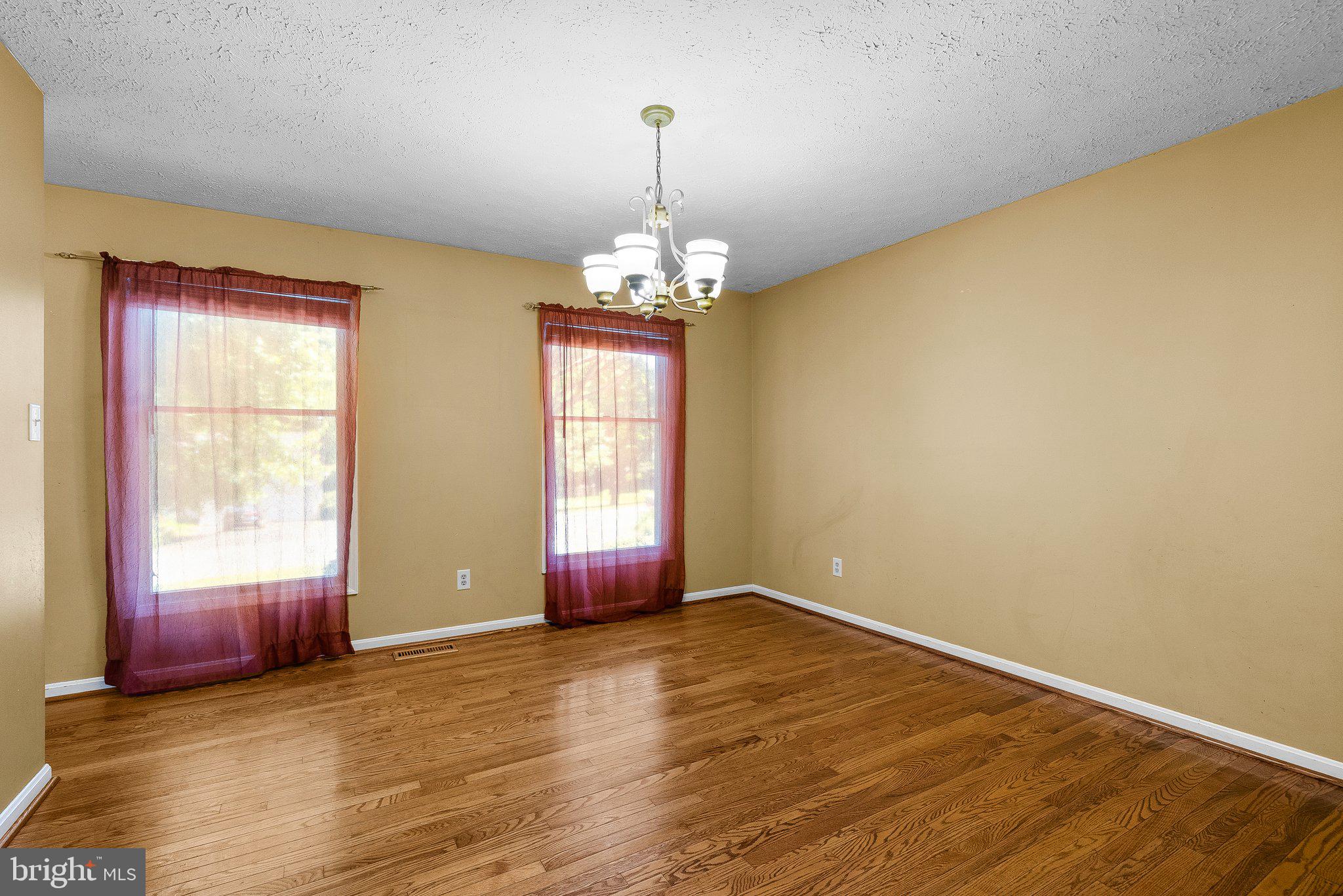 BAY COUNTRY - Residential