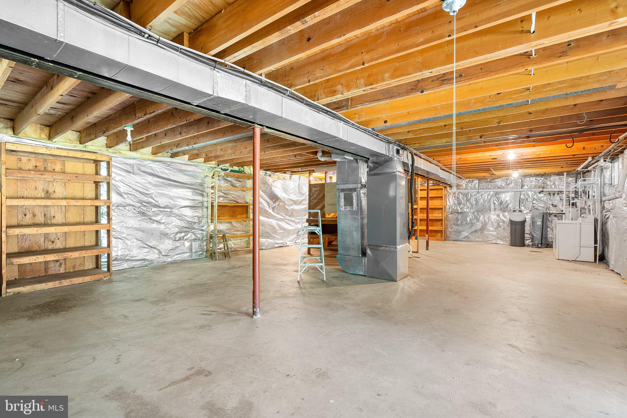 BAY COUNTRY - Residential