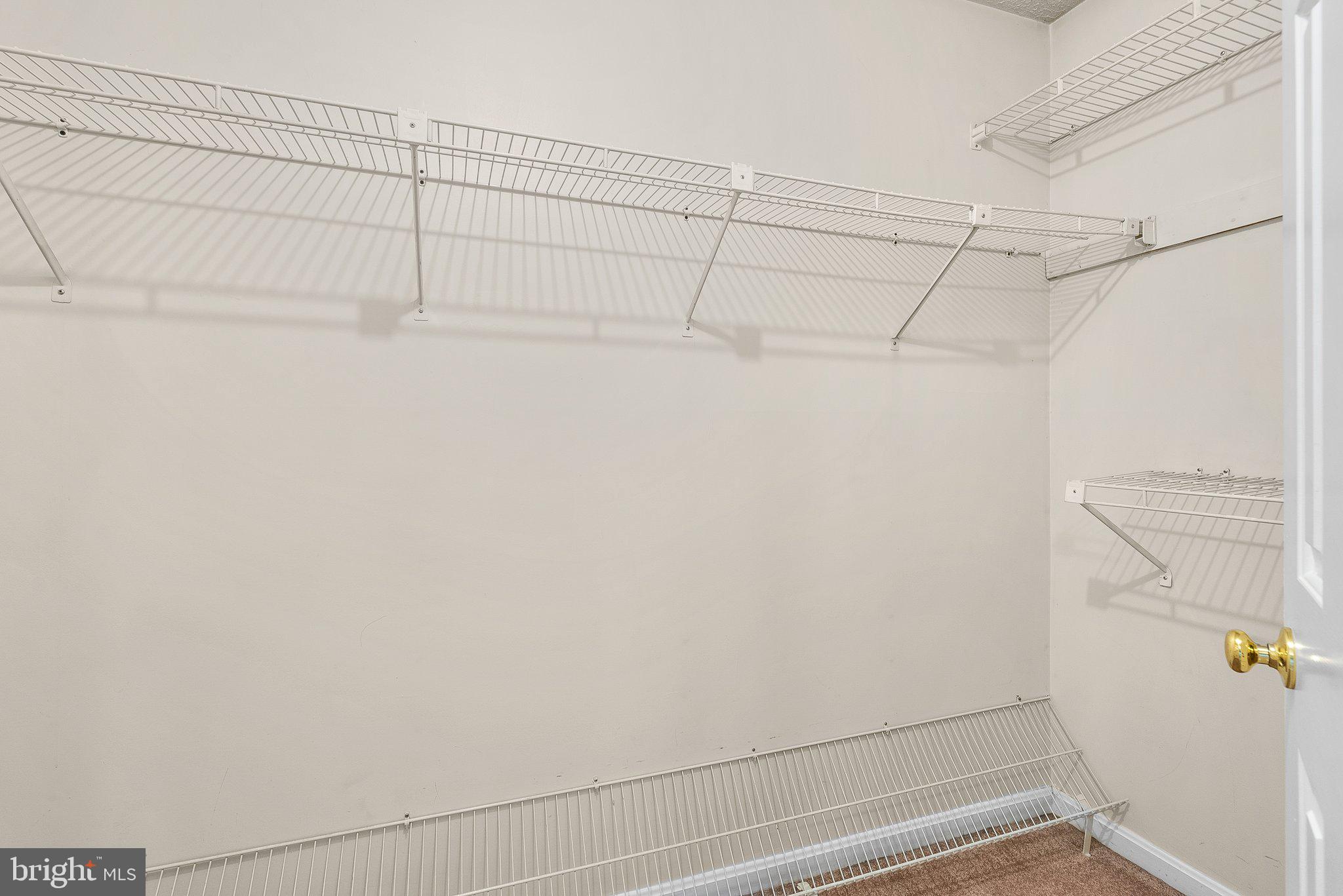 BAY COUNTRY - Residential