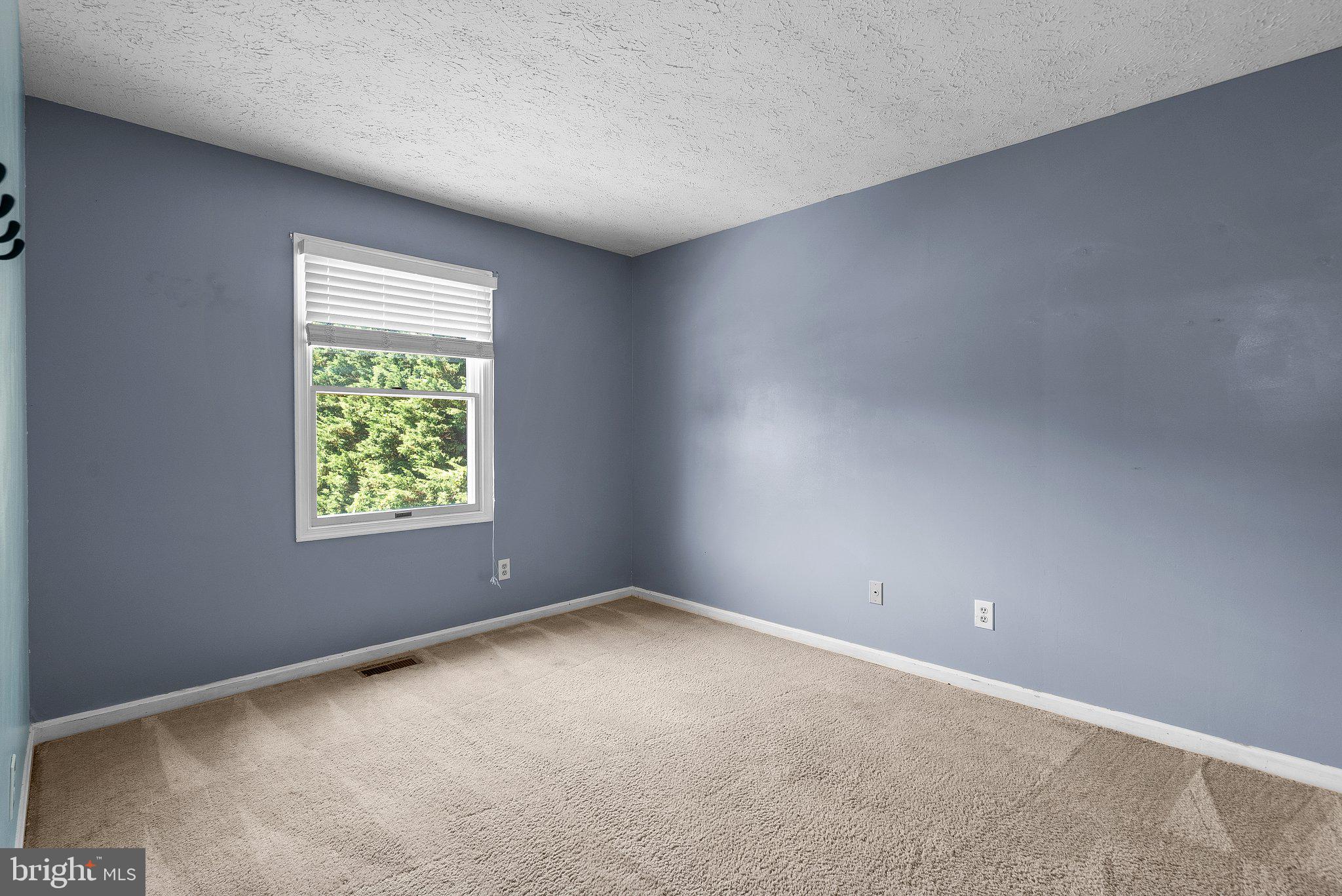 BAY COUNTRY - Residential