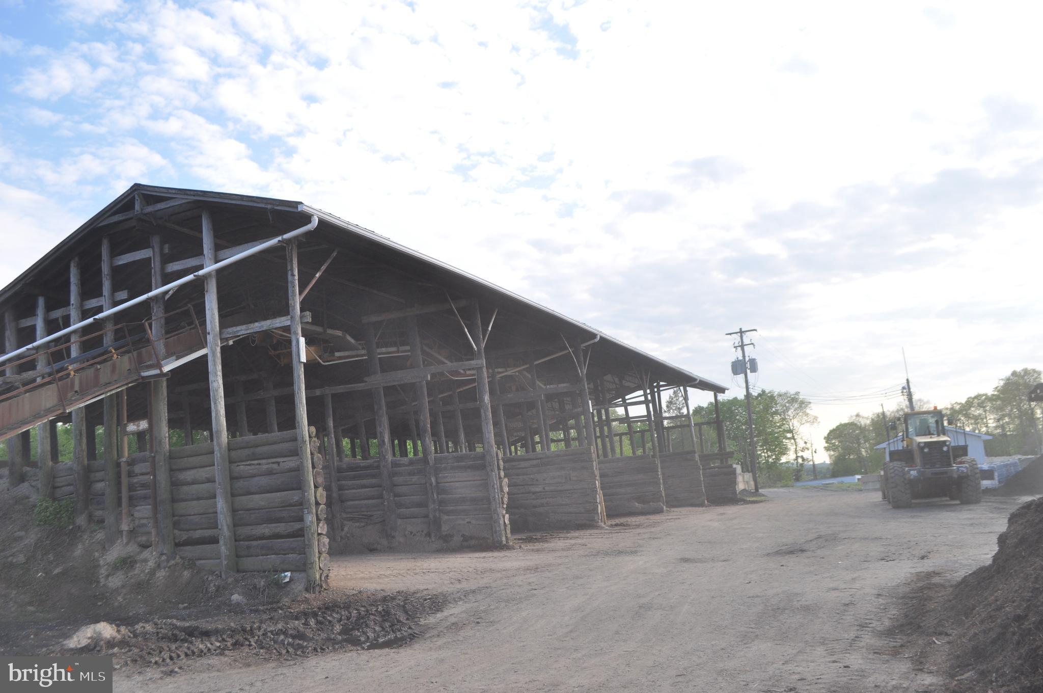 NEW PHILADELPHIA - Commercial Sale