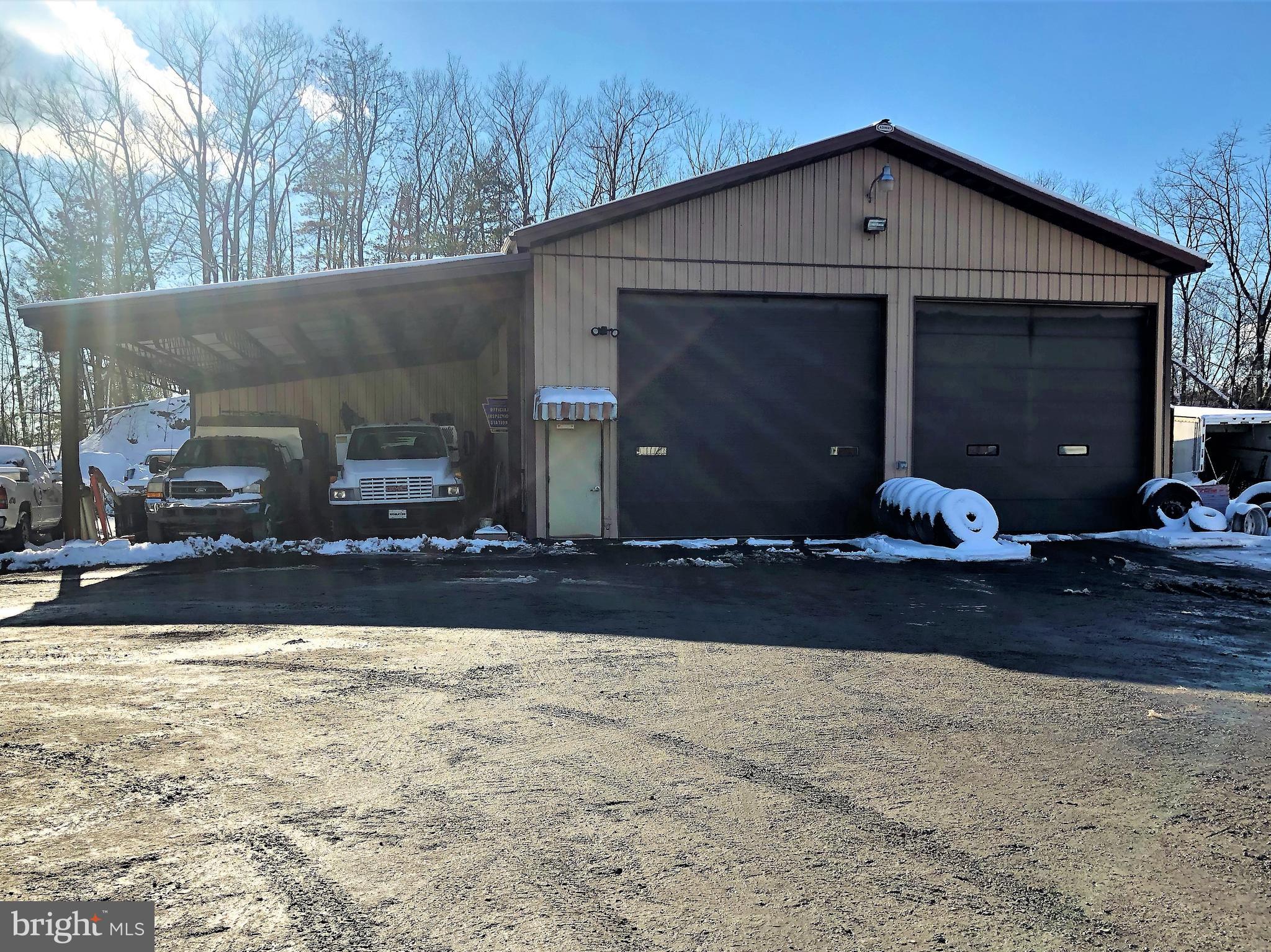 NEW PHILADELPHIA - Commercial Sale