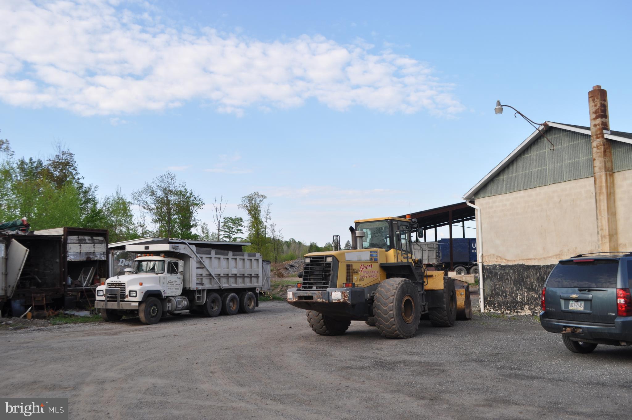 NEW PHILADELPHIA - Commercial Sale