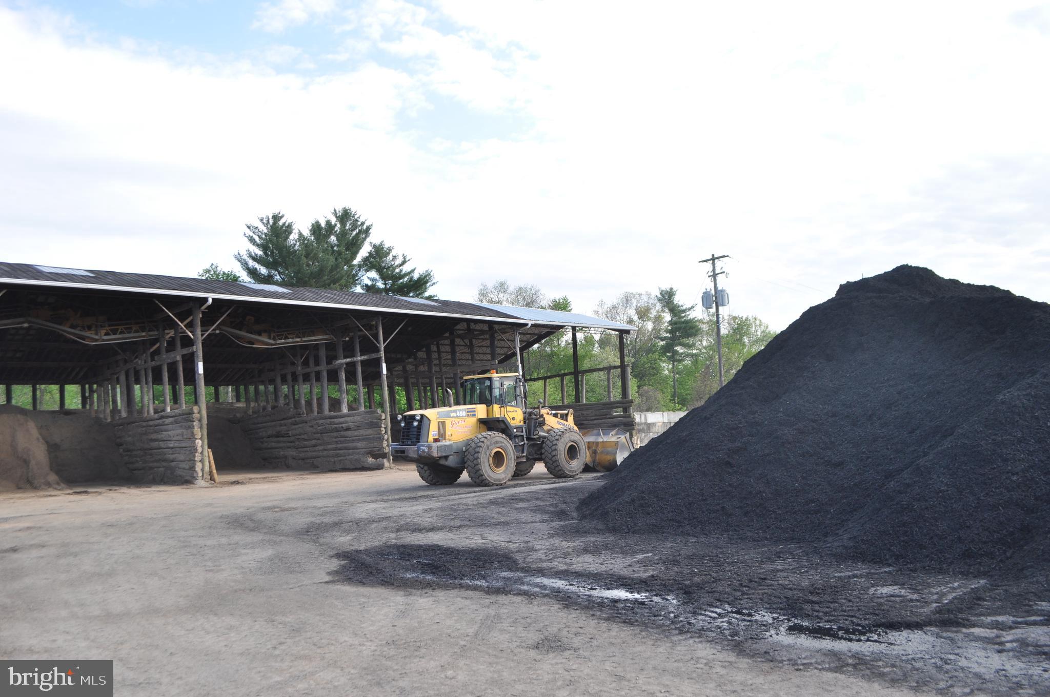 NEW PHILADELPHIA - Commercial Sale