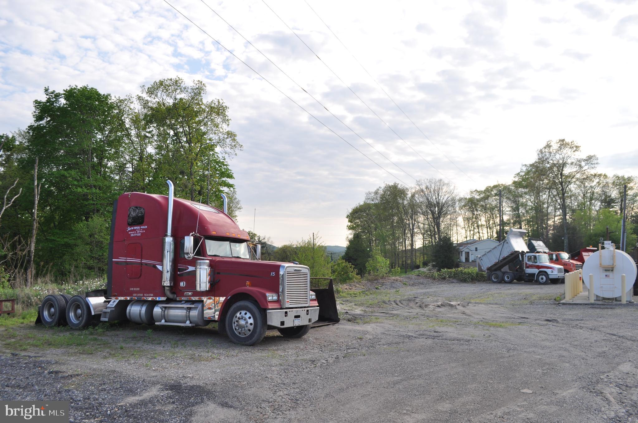 NEW PHILADELPHIA - Commercial Sale