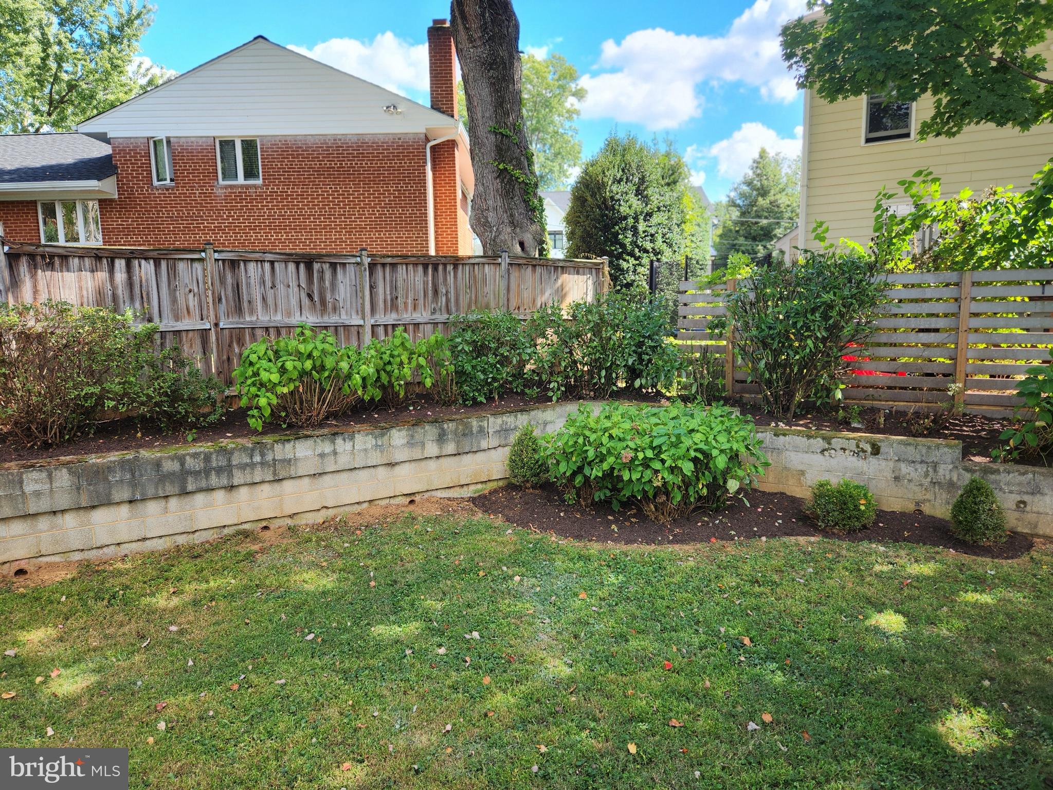 BRADMOOR - Residential Lease