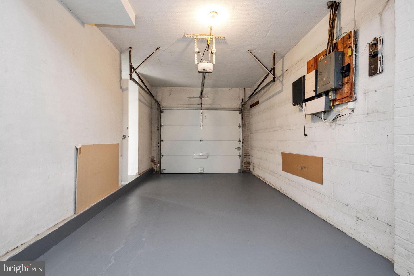 BRADMOOR - Residential Lease