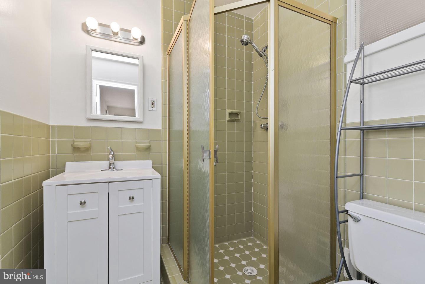 BRADMOOR - Residential Lease