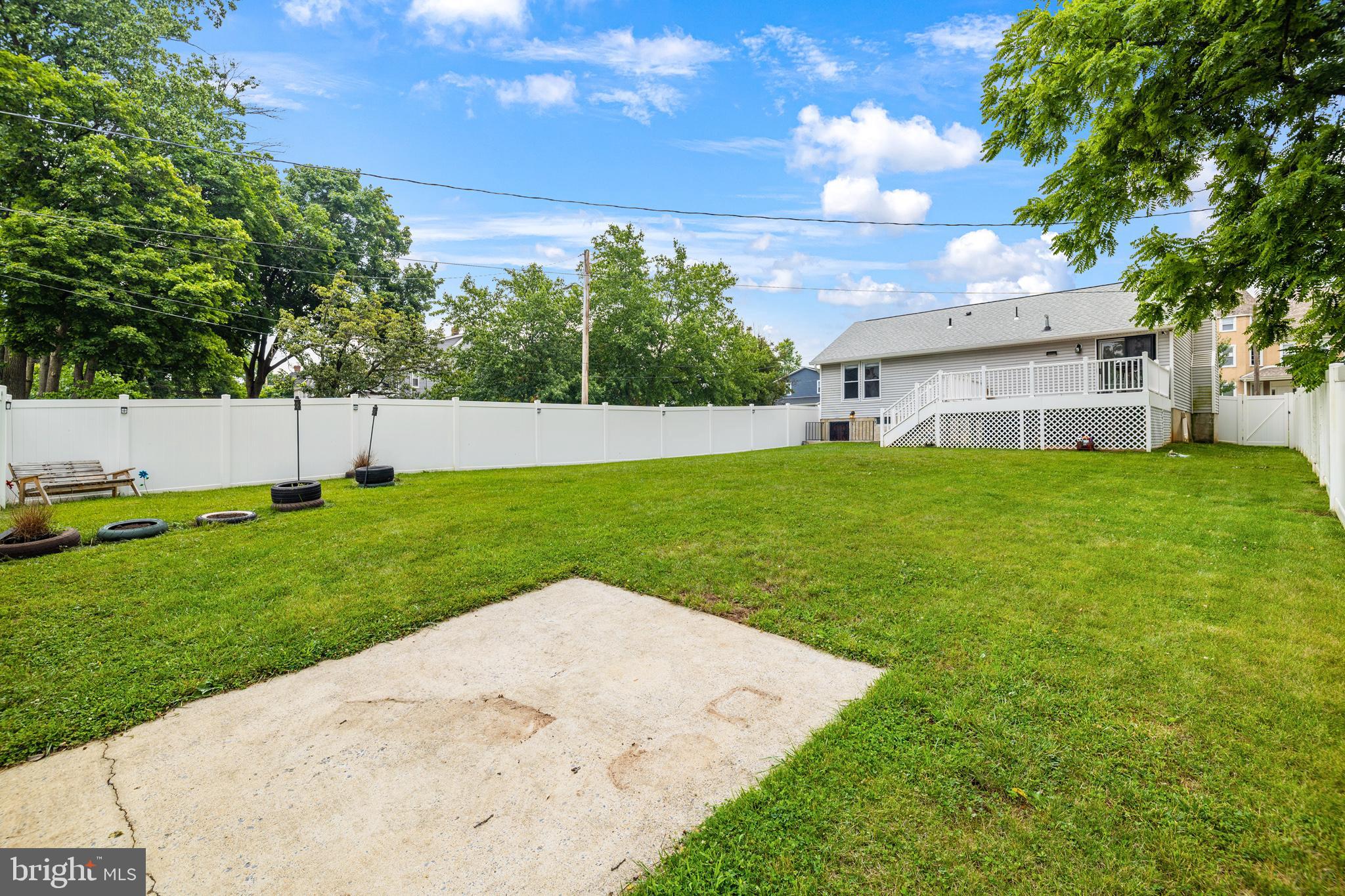 WEST ARLINGTON - Residential