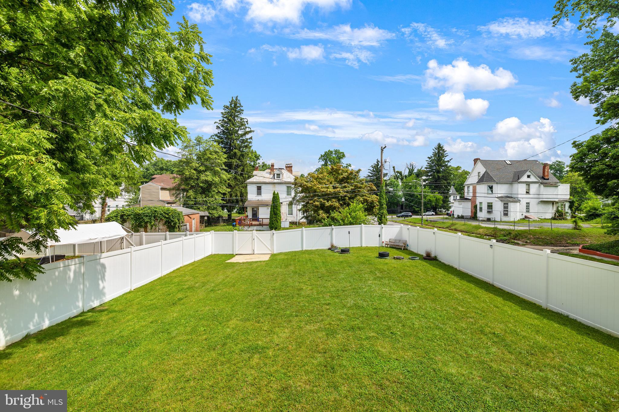 WEST ARLINGTON - Residential