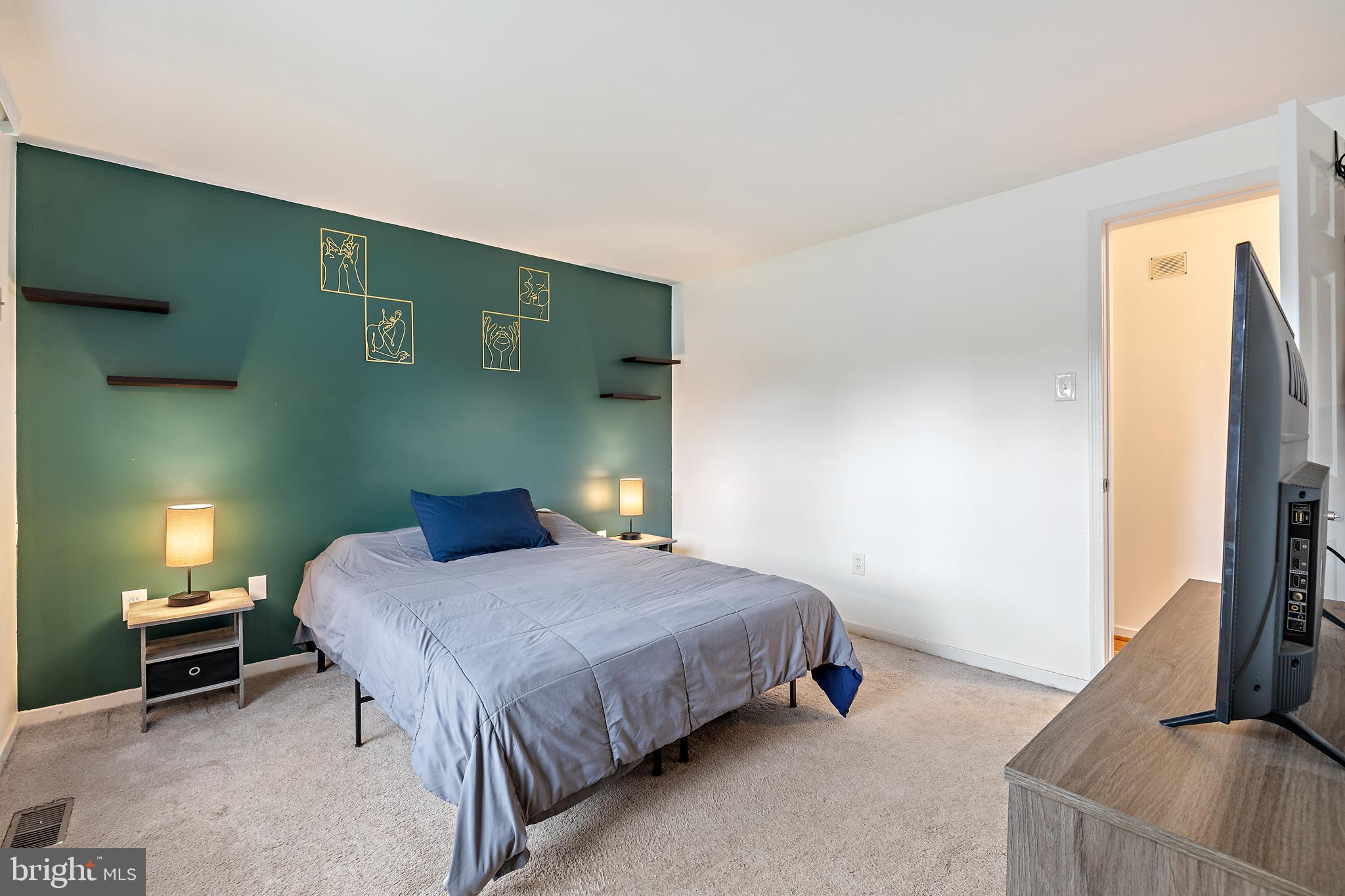 WEST ARLINGTON - Residential