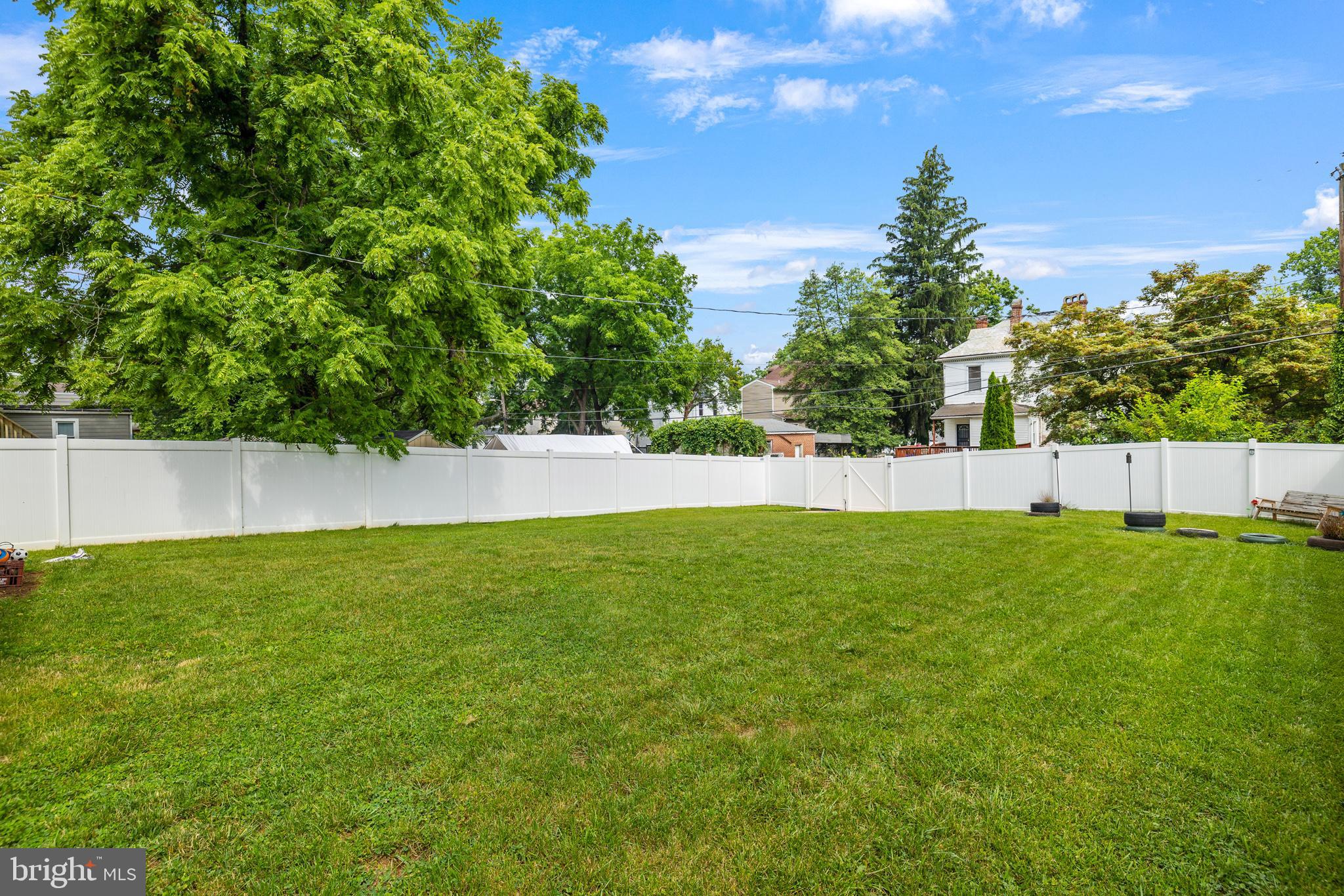 WEST ARLINGTON - Residential